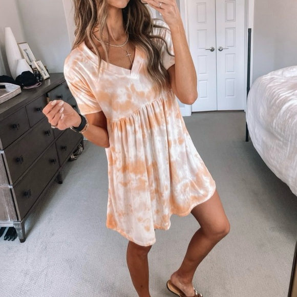wild fable Dresses & Skirts - Wild Fable Babydoll Orange Tie Dye Short Sleeve Sweatshirt Dress Women Size XXL